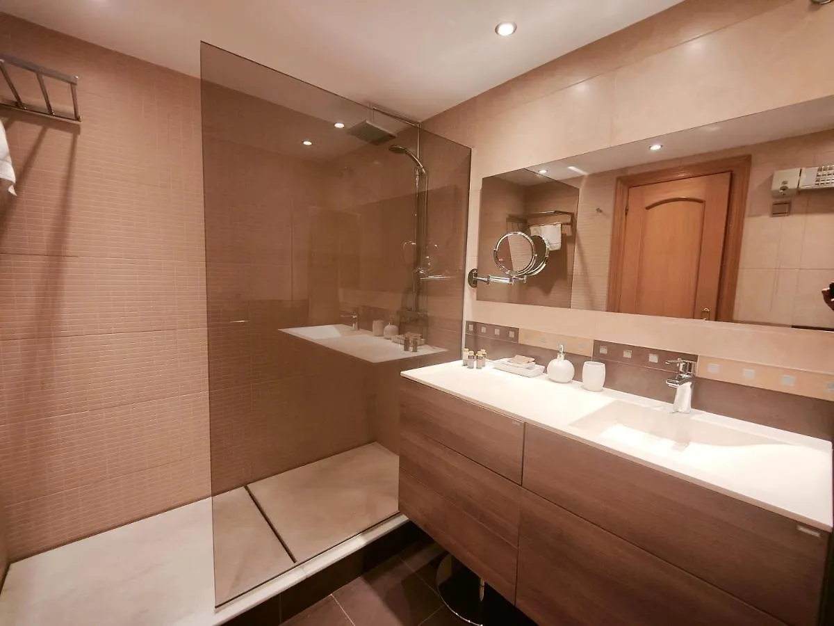 Modern Golf Apartment In Guadalmina Golf Marbella